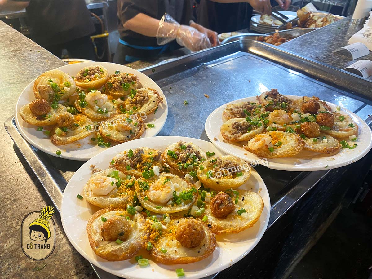 Menu thức ăn và đồ uống tại quán Bánh Khọt Cô Ba Vũng Tàu