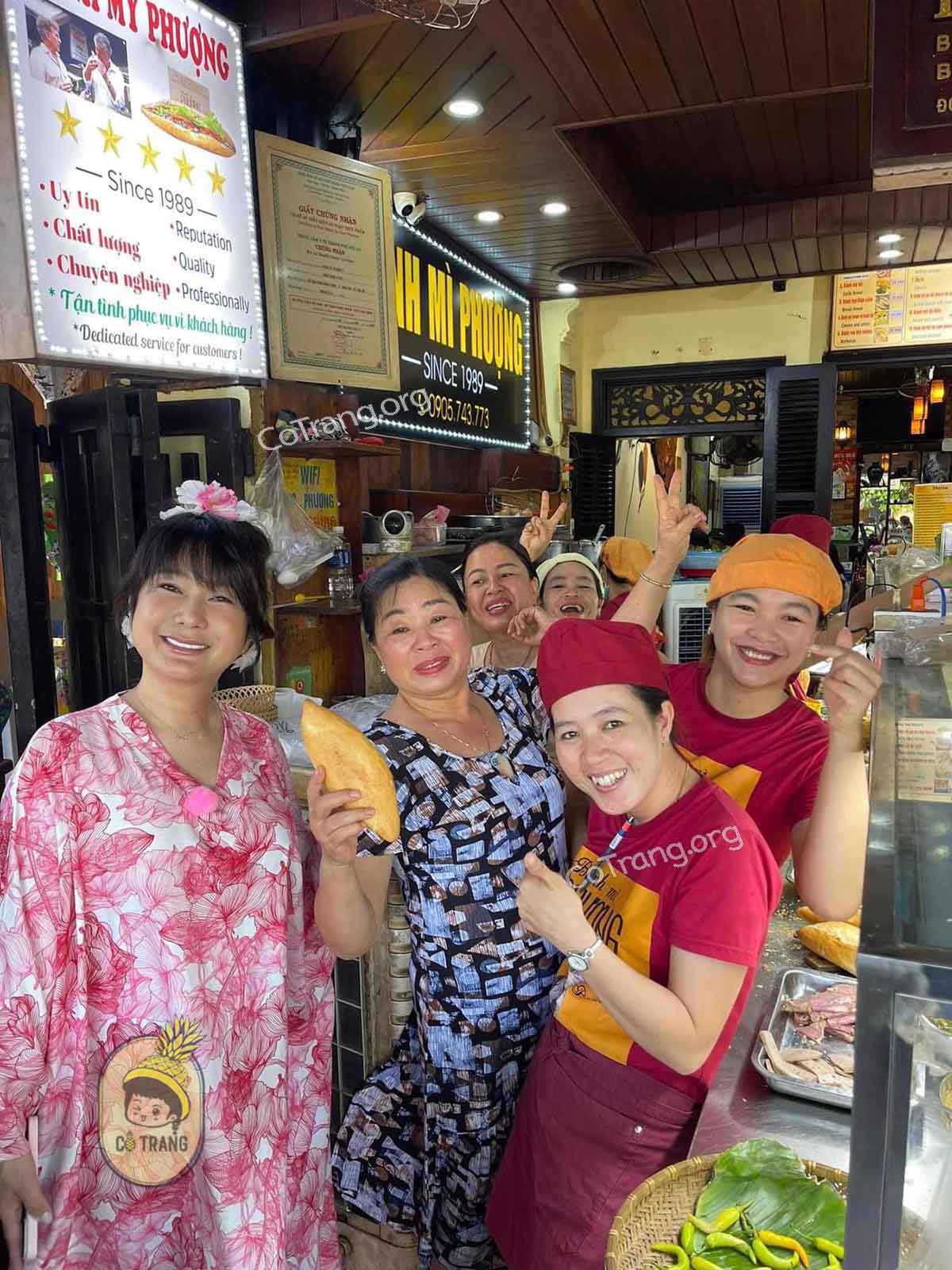 Bánh Mì Phượng - 2b Phan Châu Trinh, Hội An