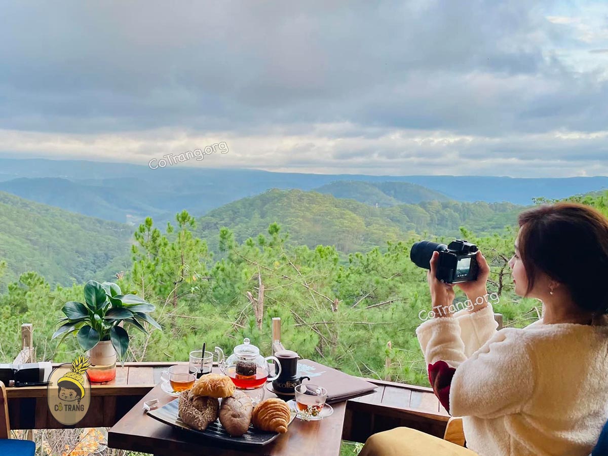 Ngôi Nhà Nhỏ Trên Thảo Nguyên Cafe - Khu Du Lịch Cáp Treo Đà Lạt