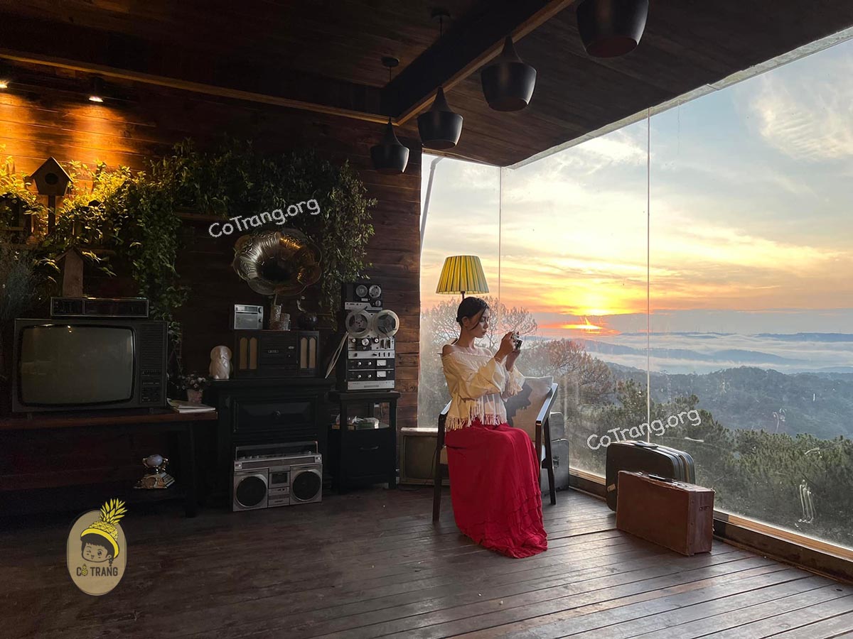Góc Checkin tại Ngôi Nhà Nhỏ Trên Thảo Nguyên Cafe Đà Lạt