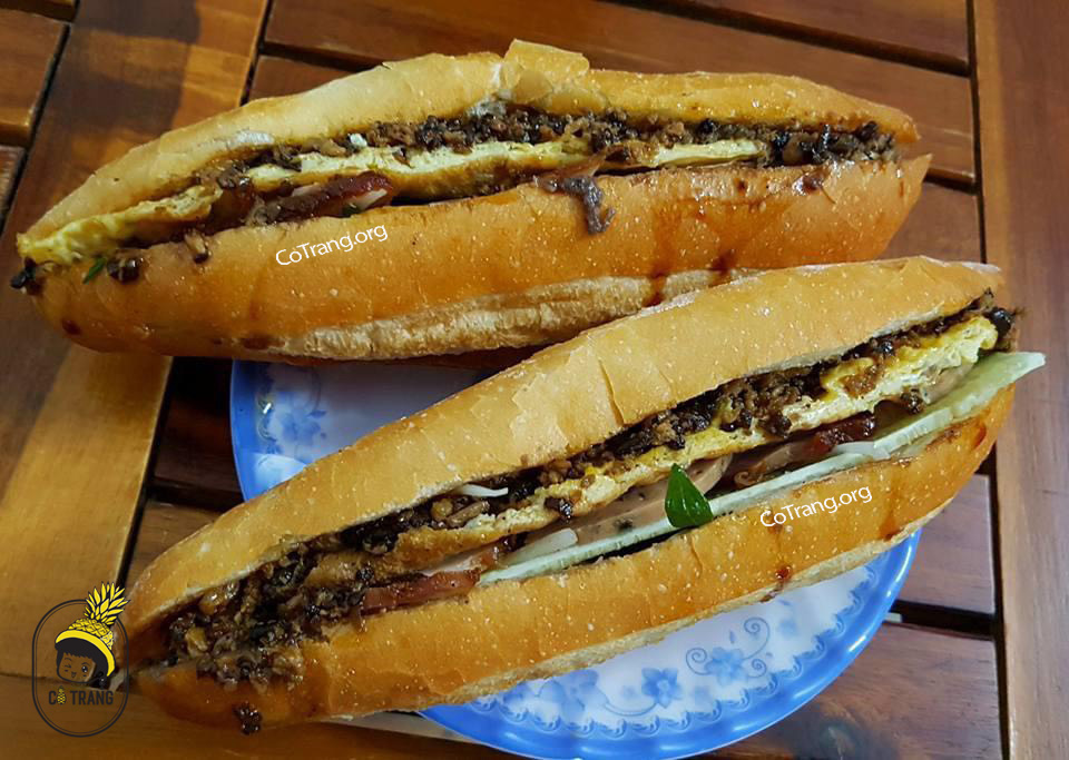 Thực đơn và món ăn thực tế tại Bánh Mì Madam Khanh Hội An