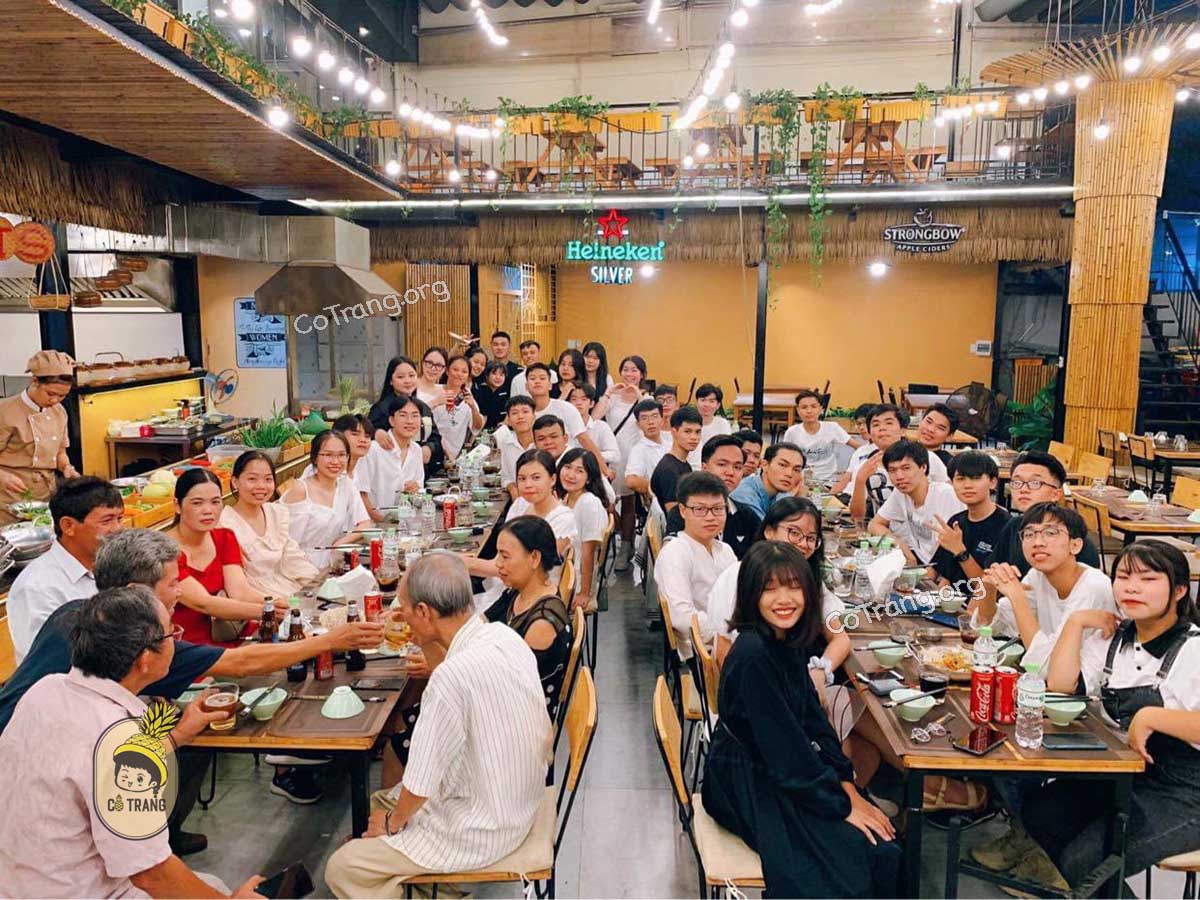 Không gian thực tế tại The Streets Hội An Grill & Beer