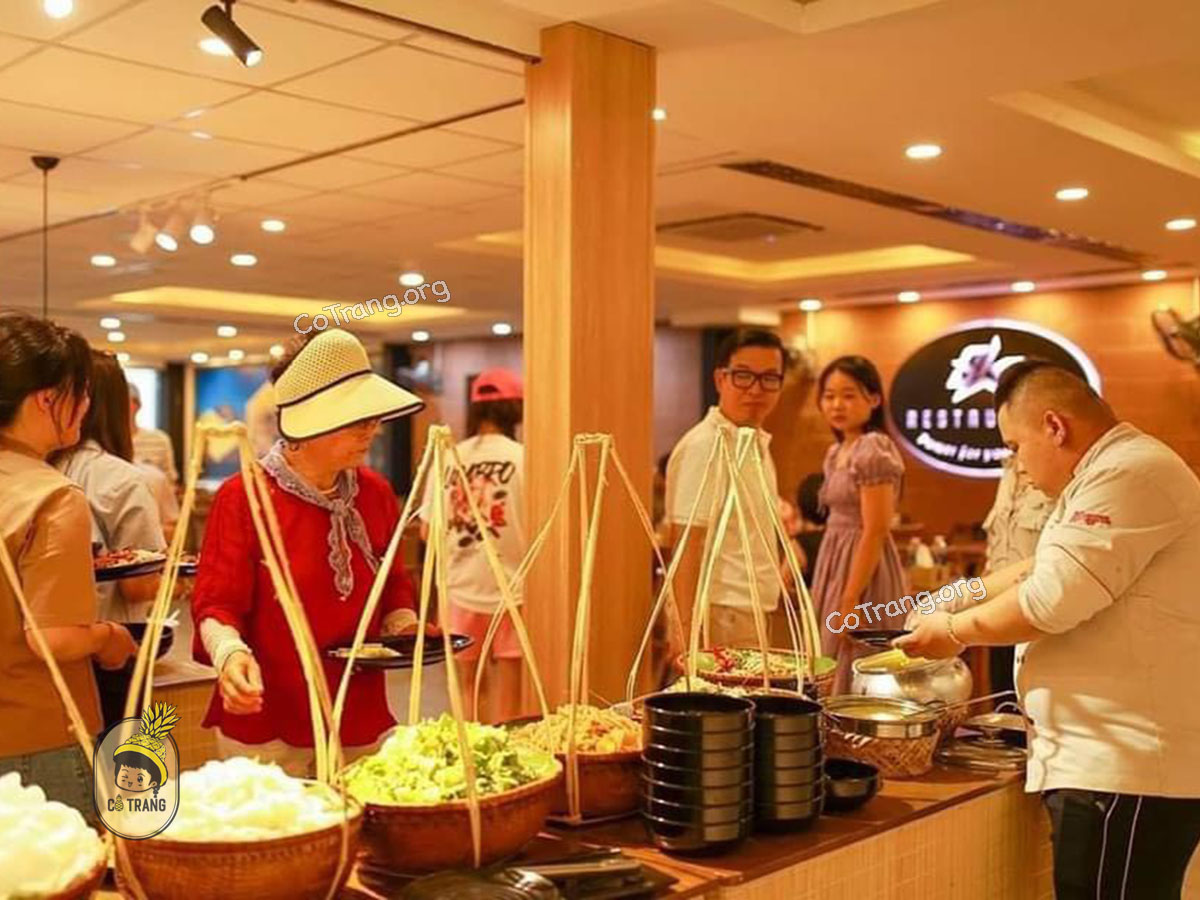Không gian thực tế tại Hoian Seafood Buffet