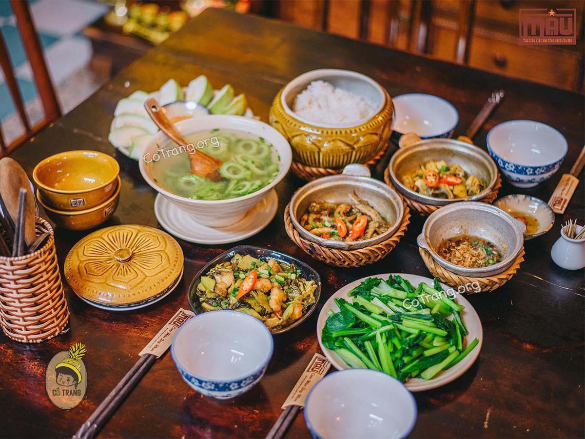 Menu thức ăn tại Cơm Mậu Quy Nhơn 