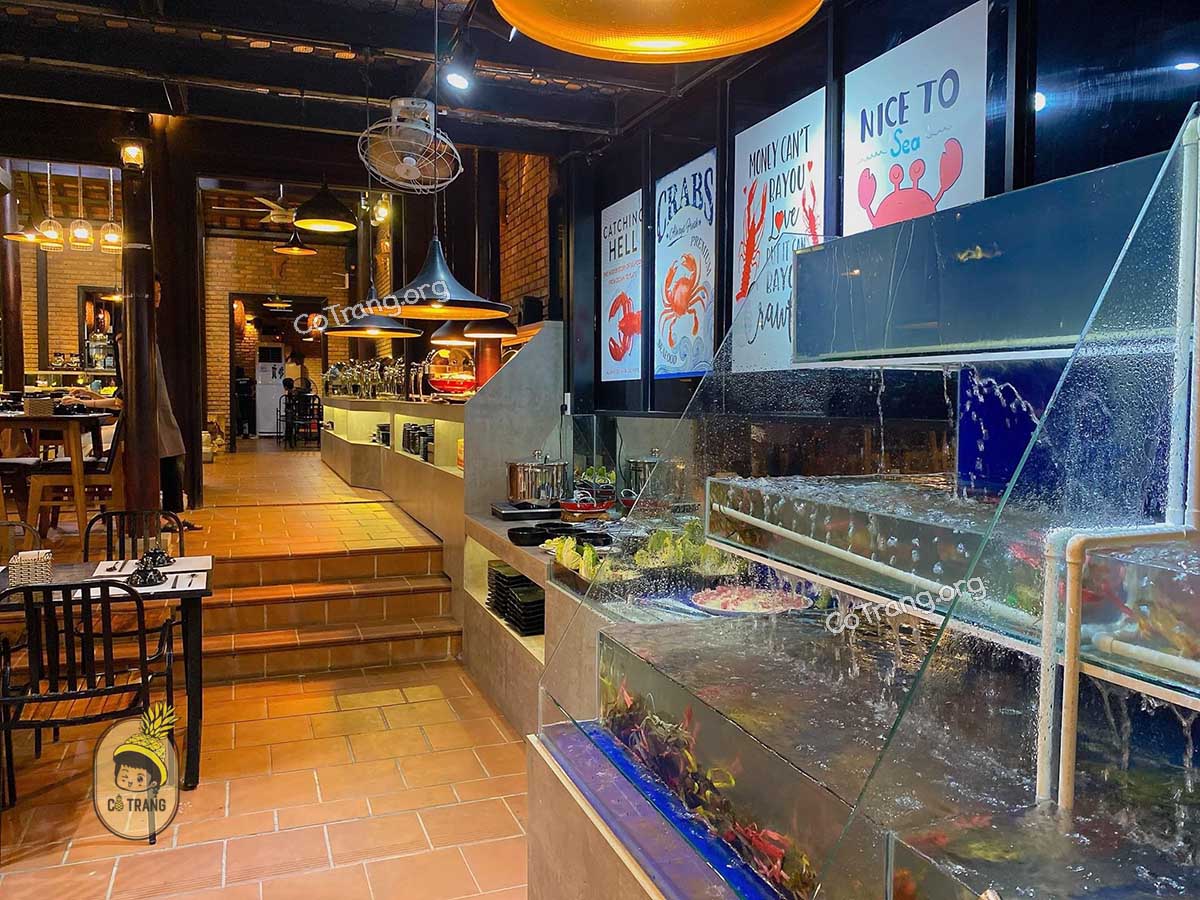Không gian thực tế tại Hoian Seafood Buffet