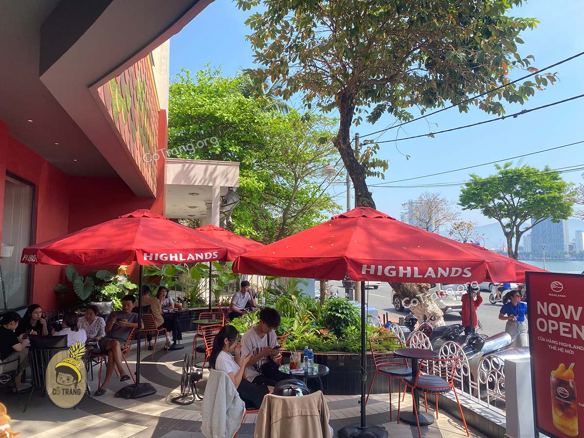 Không gian thực tế tại Highlands Coffee Đà Nẵng