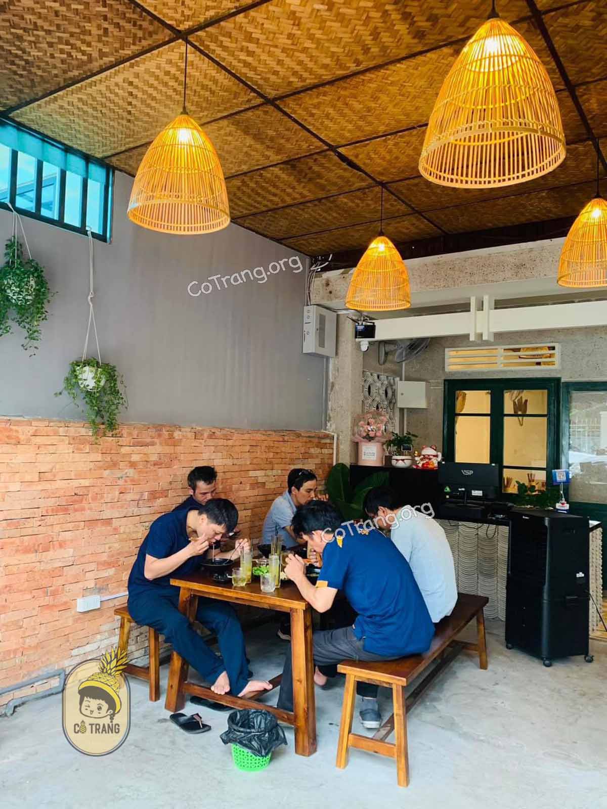 Hũ Tiếu Hải Sản Chang Chang - 43d Lam Sơn