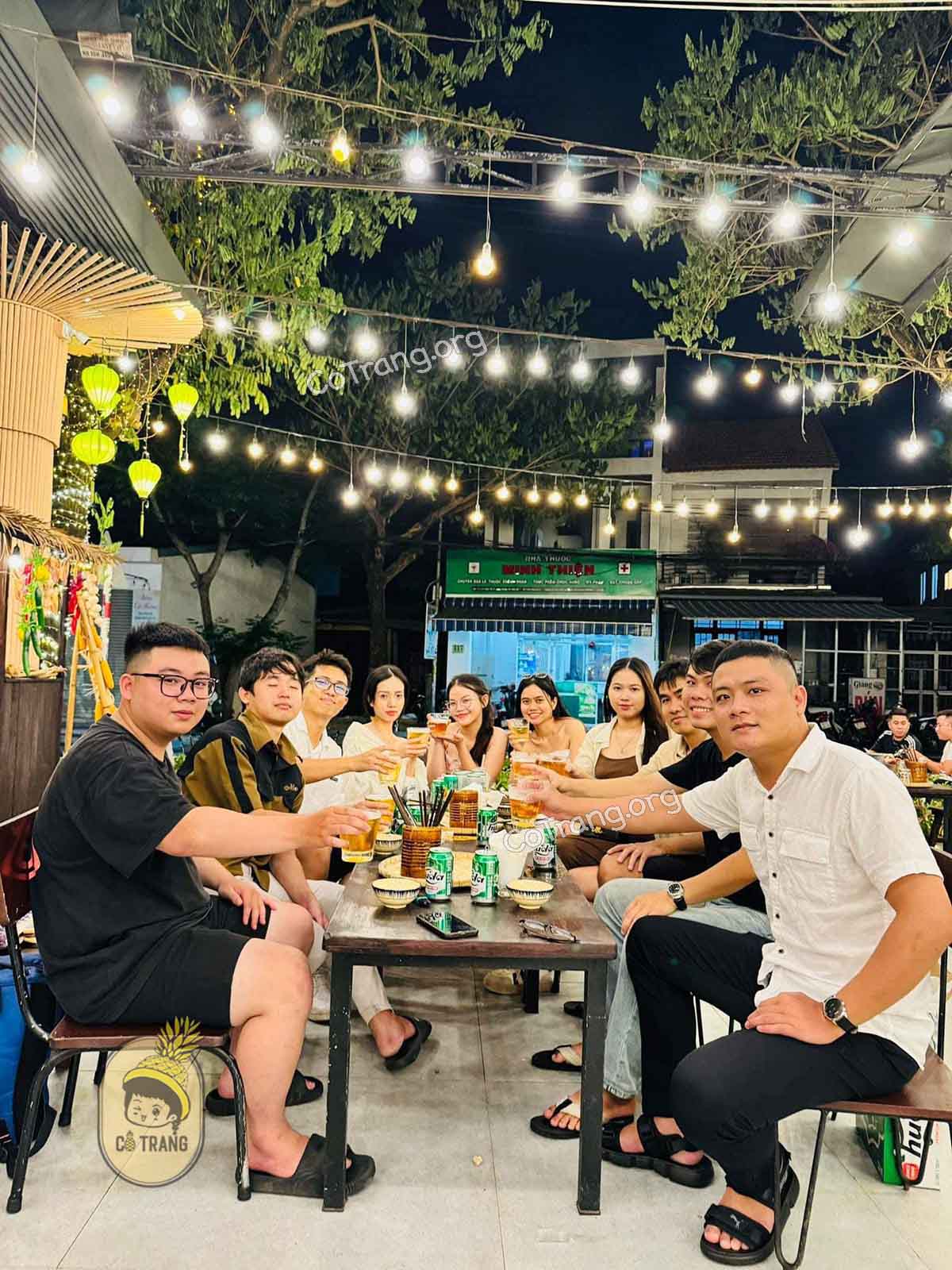 Không gian thực tế tại The Streets Hội An Grill & Beer