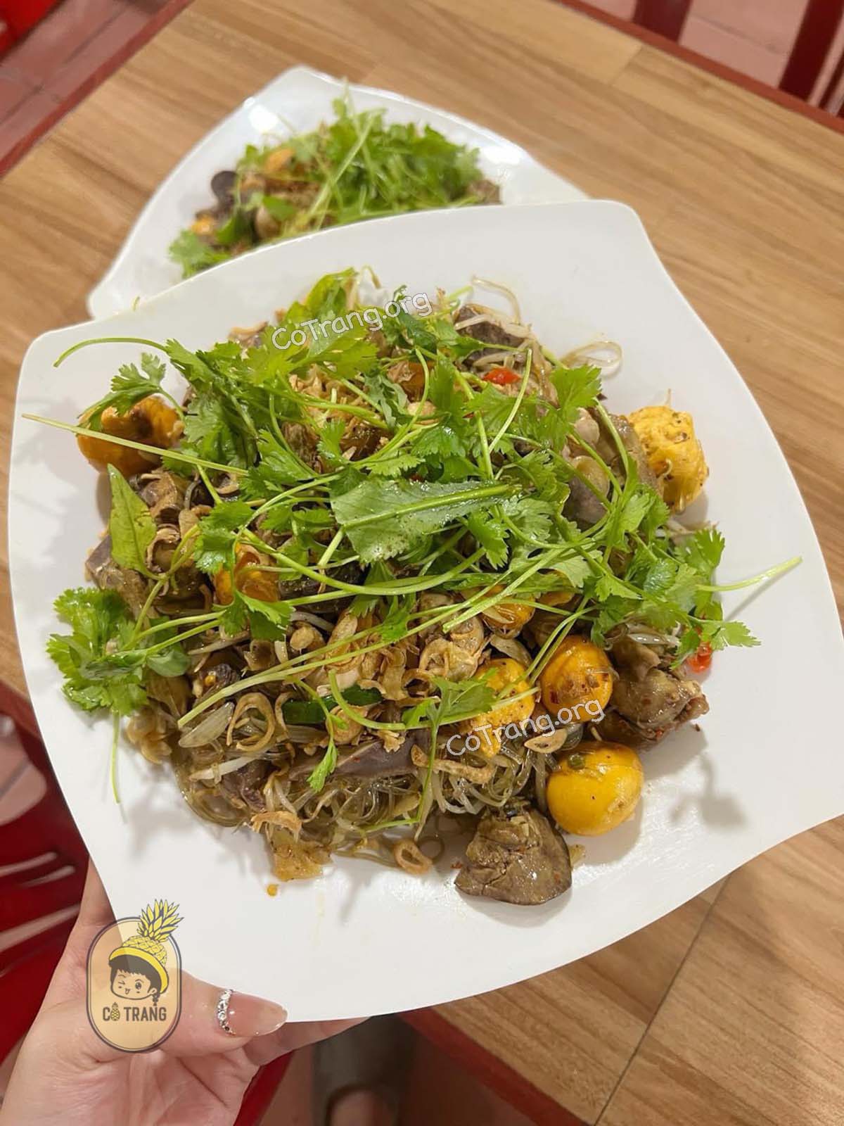 Menu thức ăn tại Hải Vân Quán Quảng Bình