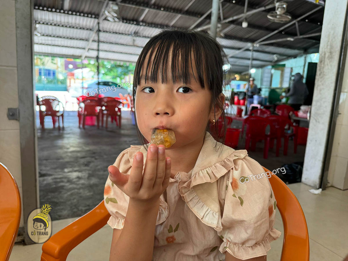 Menu tại Bánh Lọc Mệ Xuân Đồng Hới