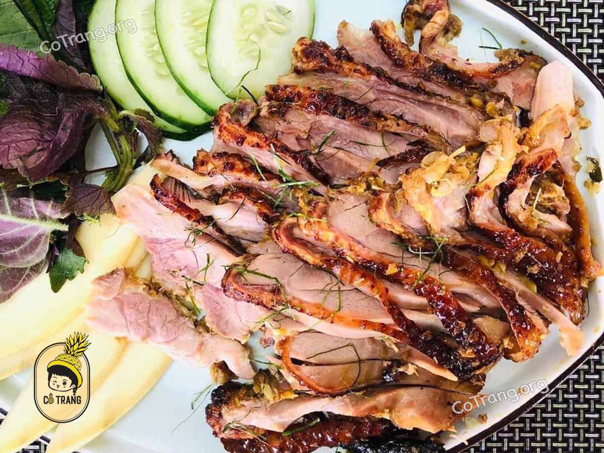 Món ăn tại Nhà Hàng SaboChi Tuệ Lâm Đồng Hới