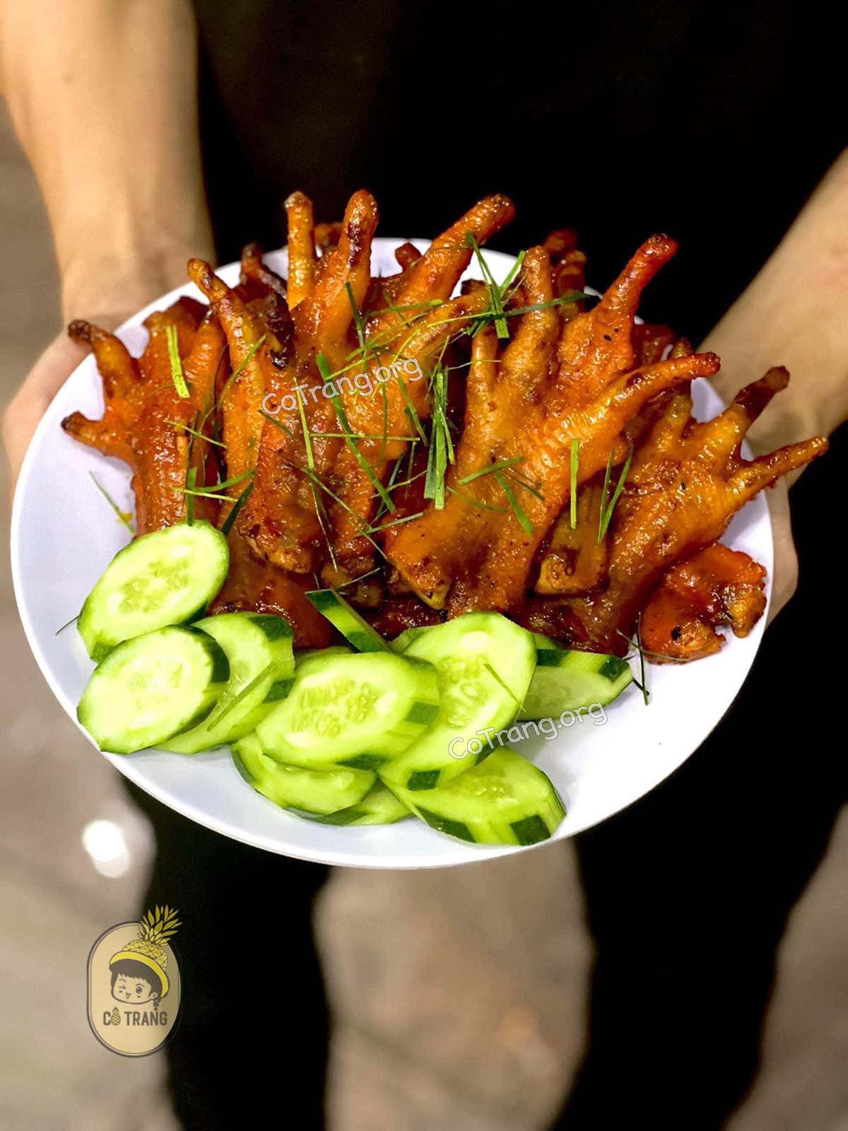 Menu thức ăn tại Ốc Doremon Đồng Hới 