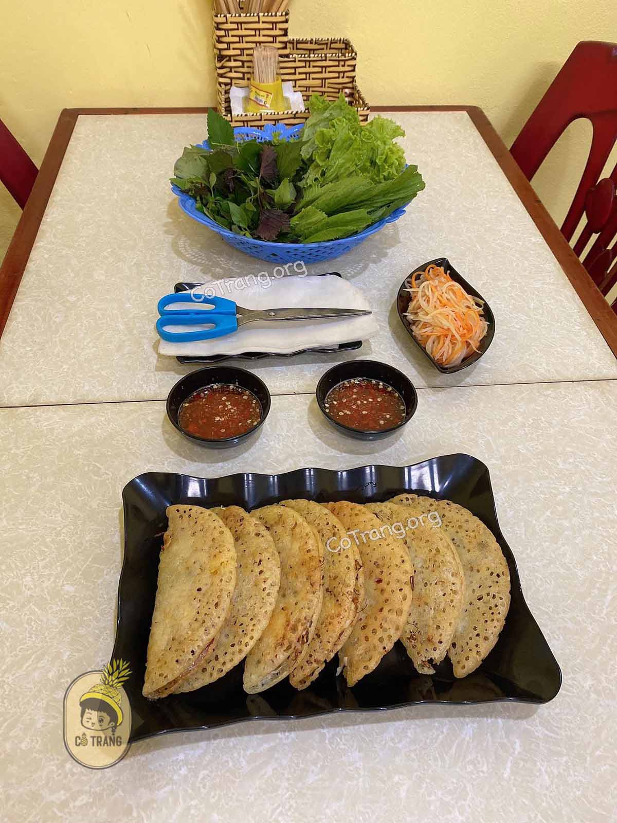 Bánh Xèo Cô Năm - 13 Trần Hưng Đạo, Đồng Hới, Quảng Trị (Quảng Bình cũ)