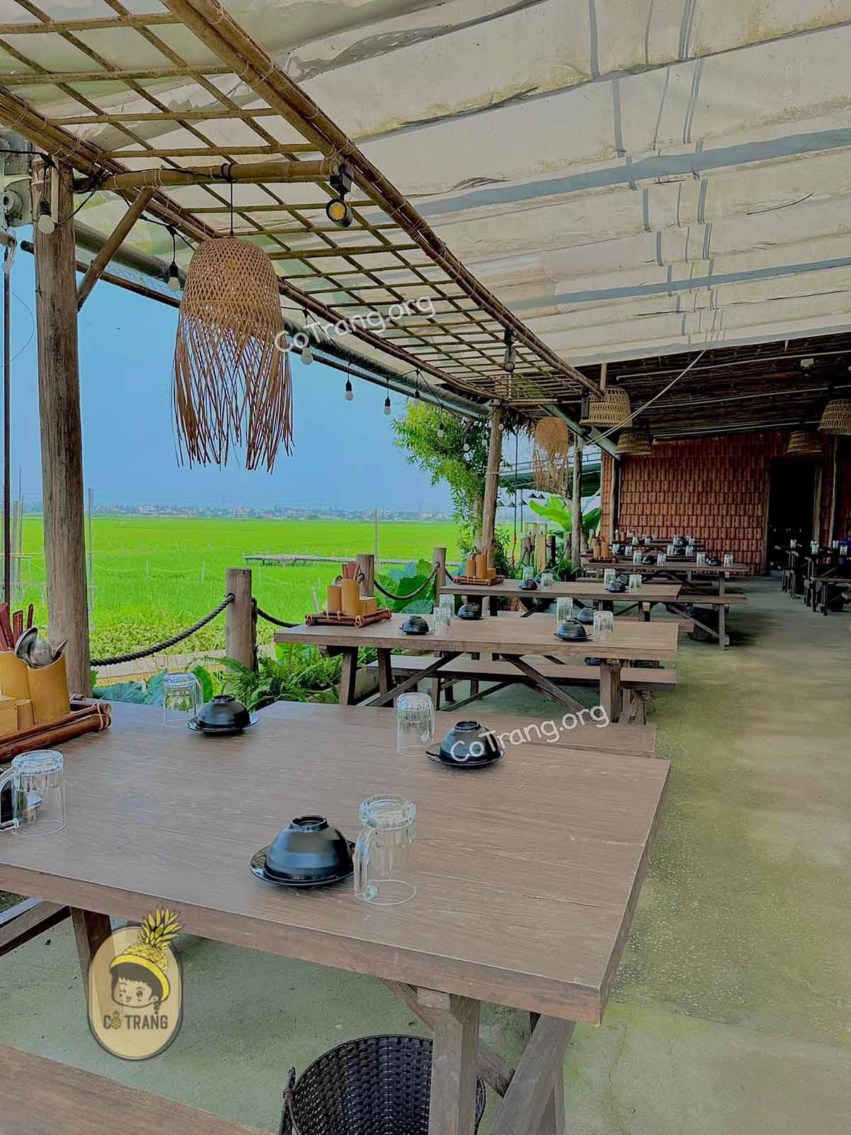Không gian thực tế tại Hội An Seafood