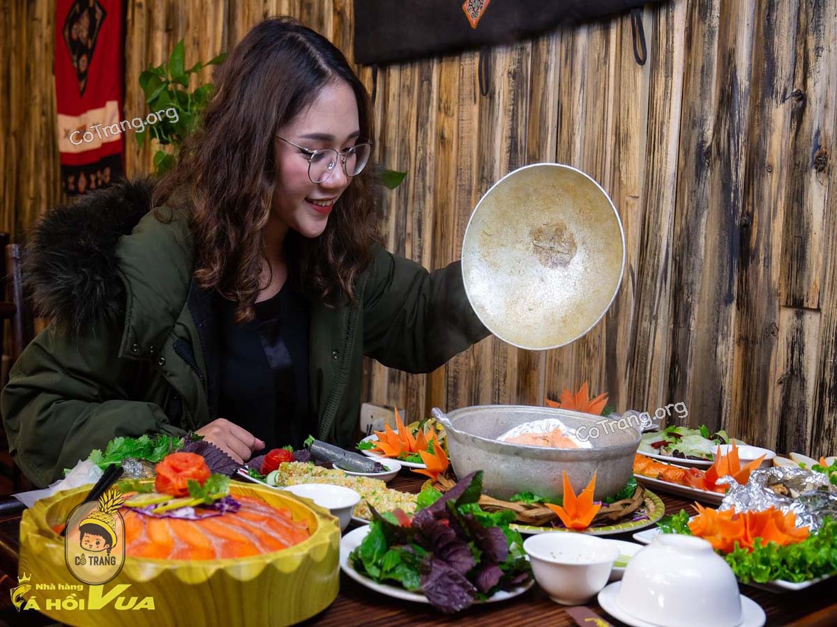 Đến SaPa nhất định phải ghé Nhà Hàng Vua Cá Hồi SaPa, Menu, Review 