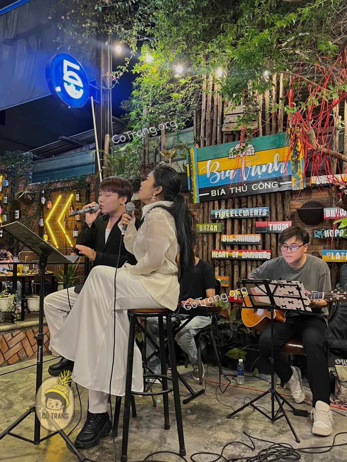 Không gian thực tế tại Bia Trịnh Đà Nẵng