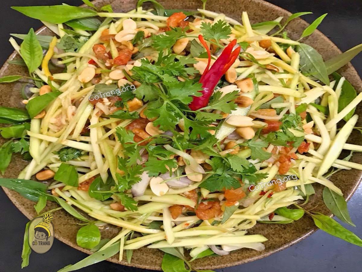 Mẹn thức ăn tại Lộc Quán 68 Phú Quý