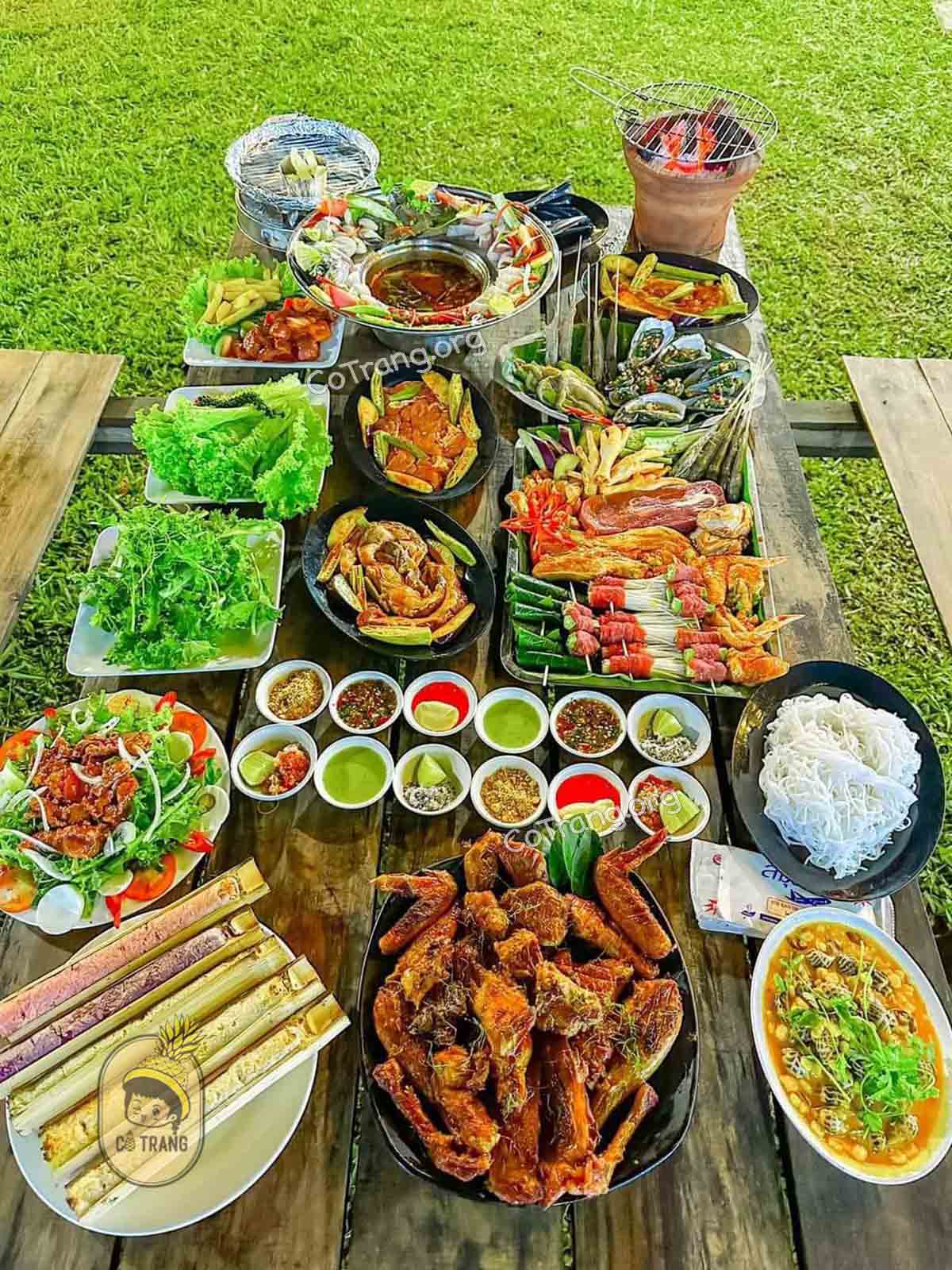 Menu thức ăn tại C Garden BBQ & Camping Huế 