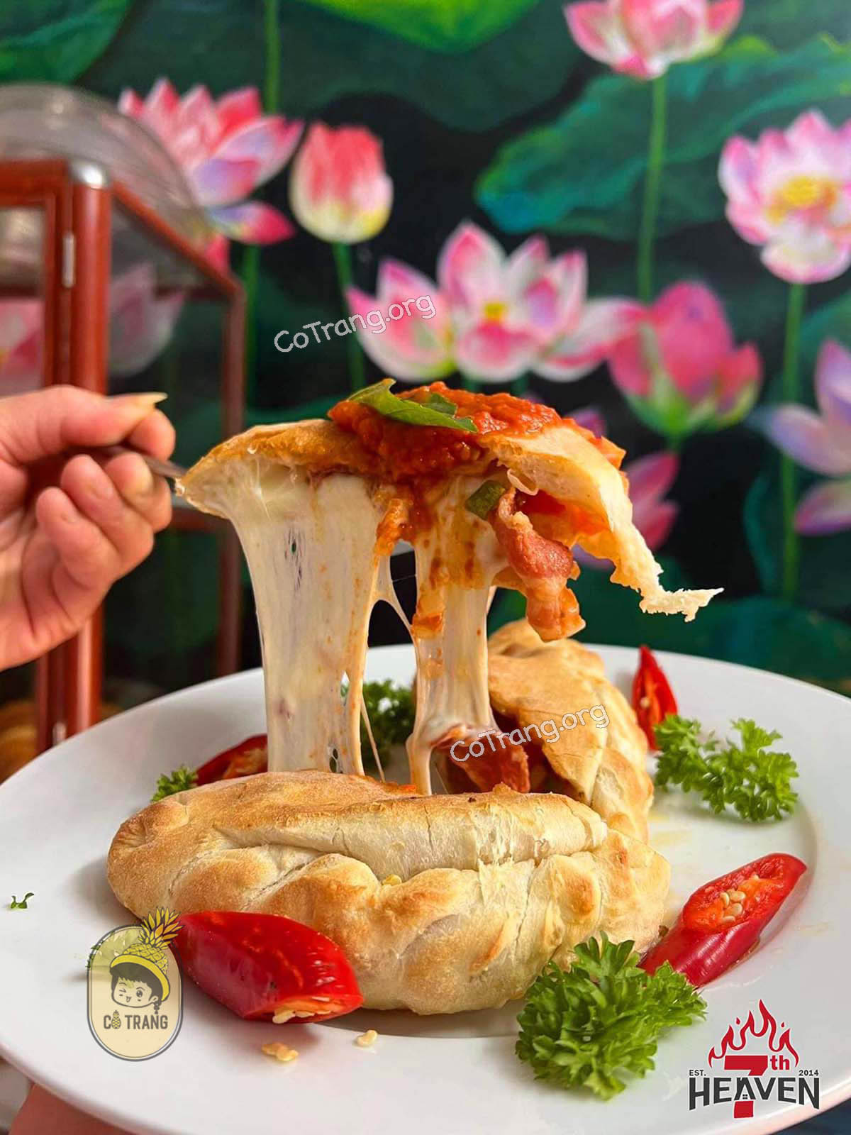 Menh thức ăn tại 7th Heaven Restaurant Đồng Hới Quảng Bình