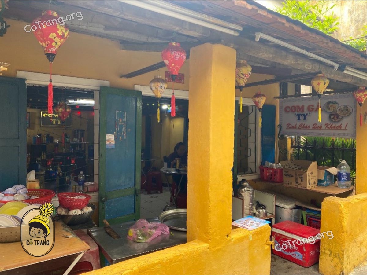 Cơm Gà Ty - 27 Phan Chu Trinh, Hội An 