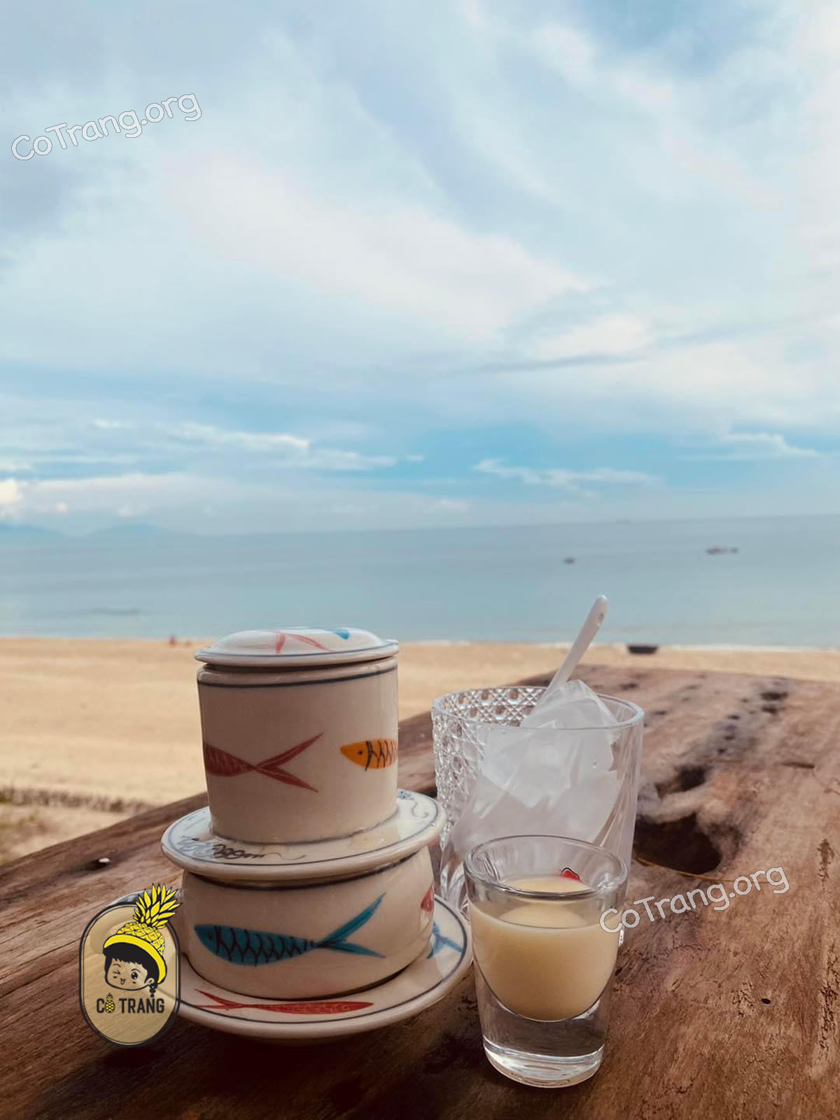 Menu thức ăn, đồ uống và góc sống ảo tại The Taste of Sea Hội An