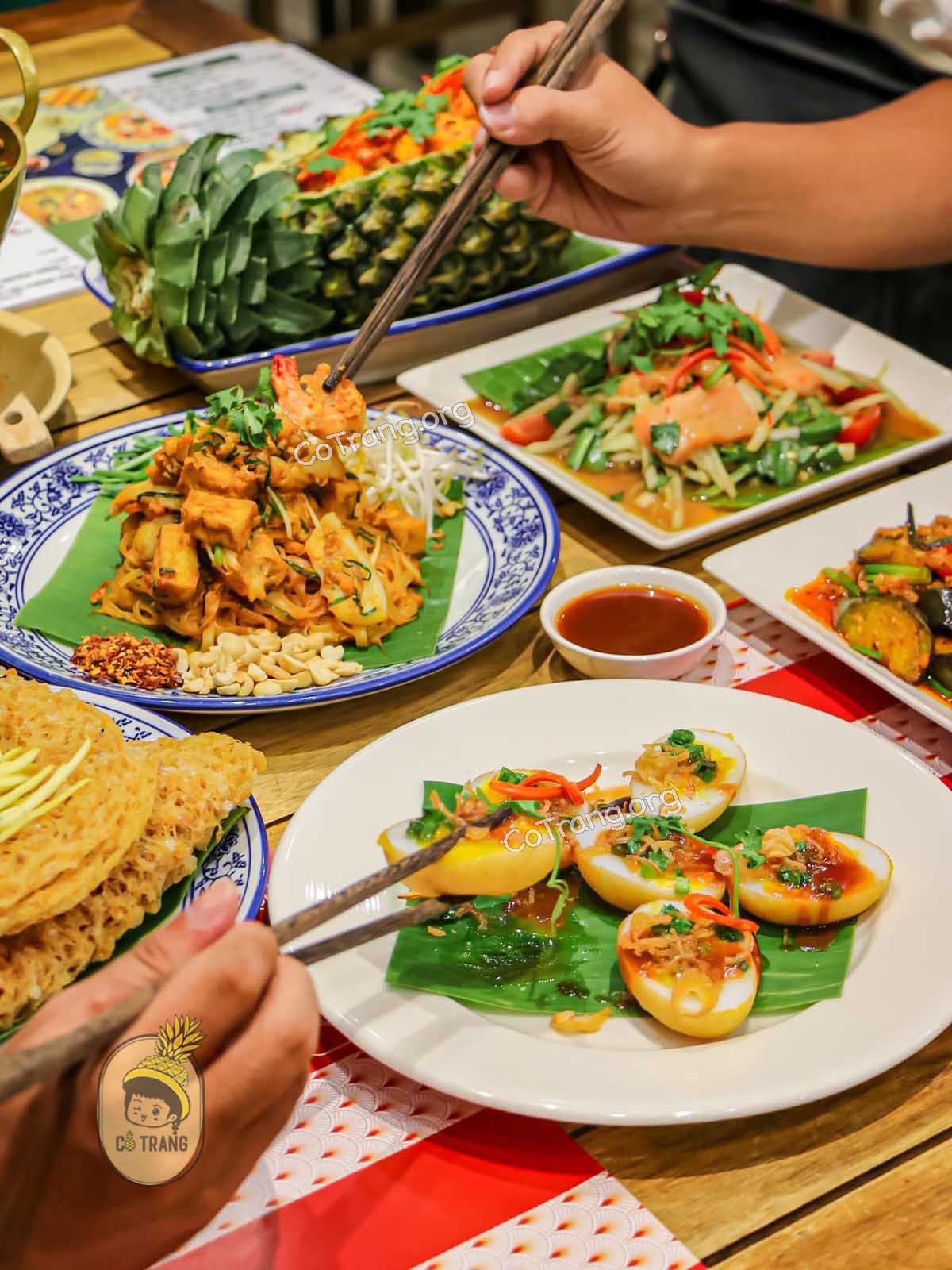 Thức ăn tại Green Curry Thai Kitchen Nha Trang