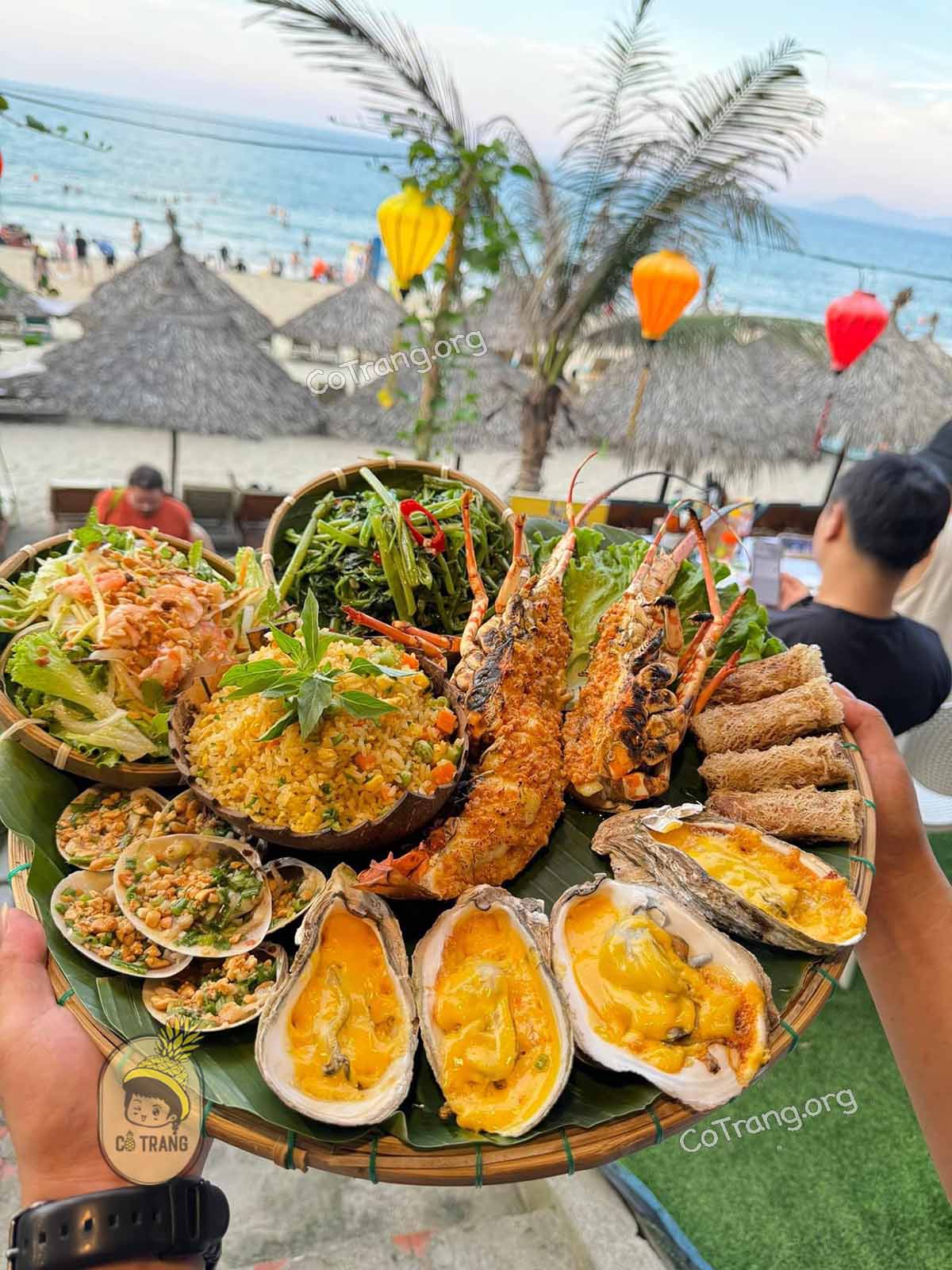 Nhà Hàng Năm Giã - An Bang beach, Hội An