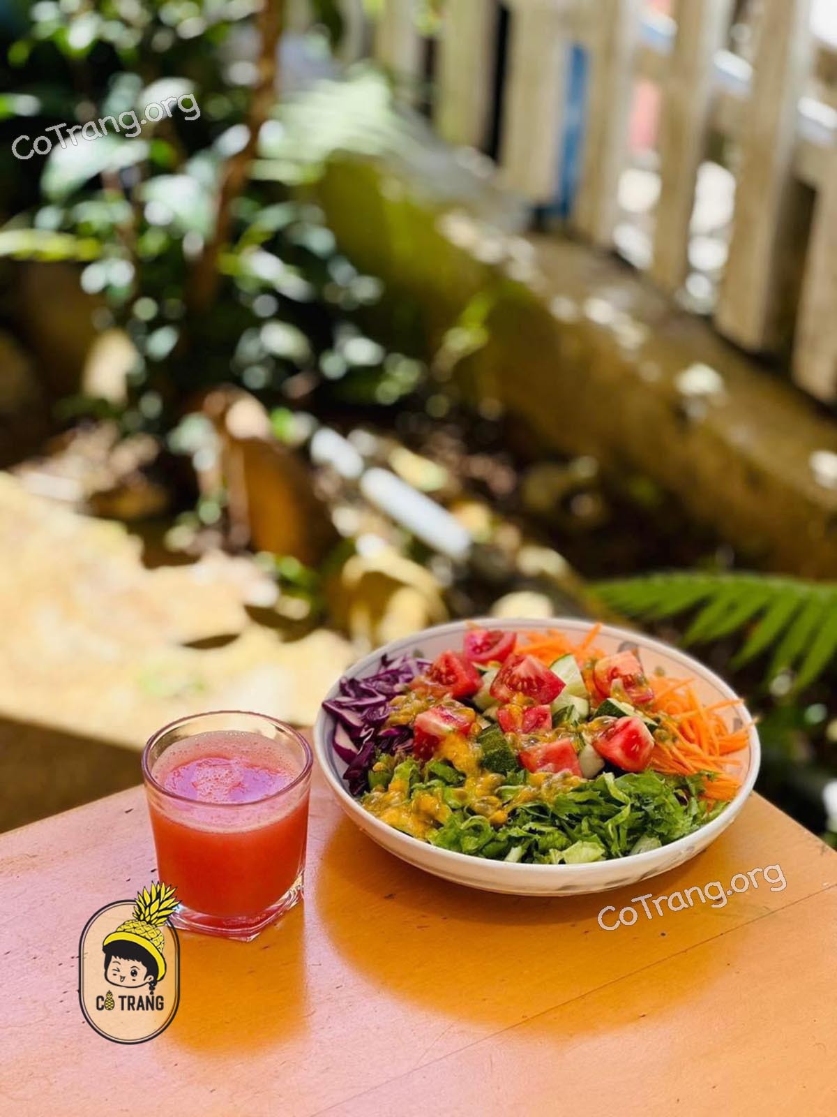 Menu thức ăn tại Quán Chay Cô Ba Măng Đen