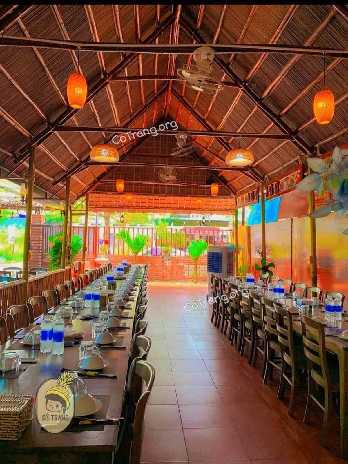 Không gian thực tế tại Cơm Niêu Thùy Trang Quảng Ngãi 