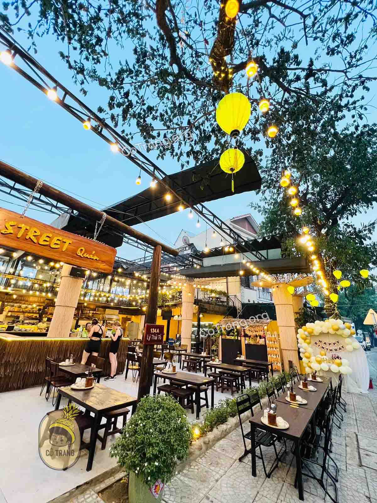 Không gian thực tế tại The Streets Hội An Grill & Beer