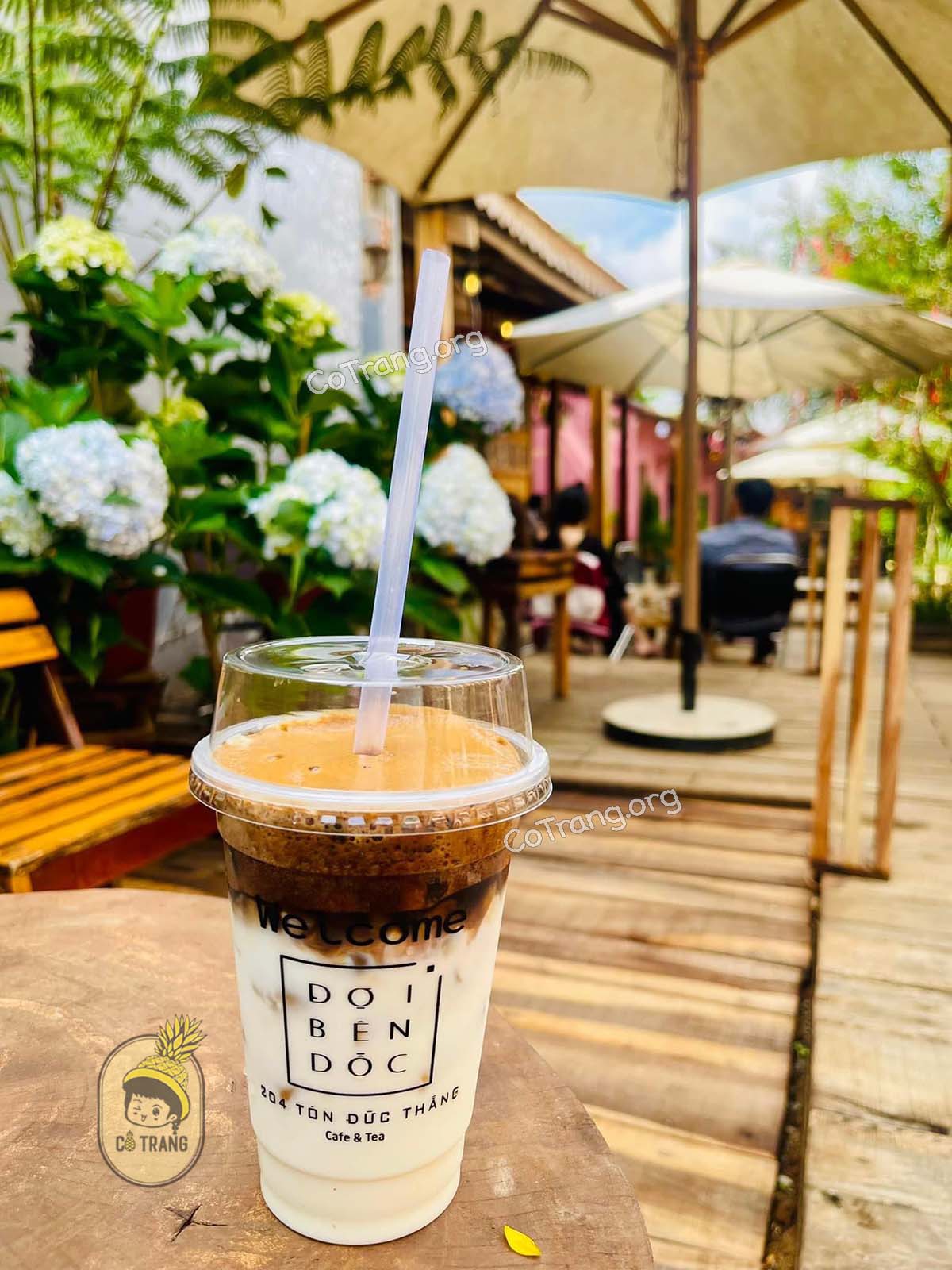 Menu và thức uống tại Tiệm Cafe Đợi Bên Dốc Gia Lai