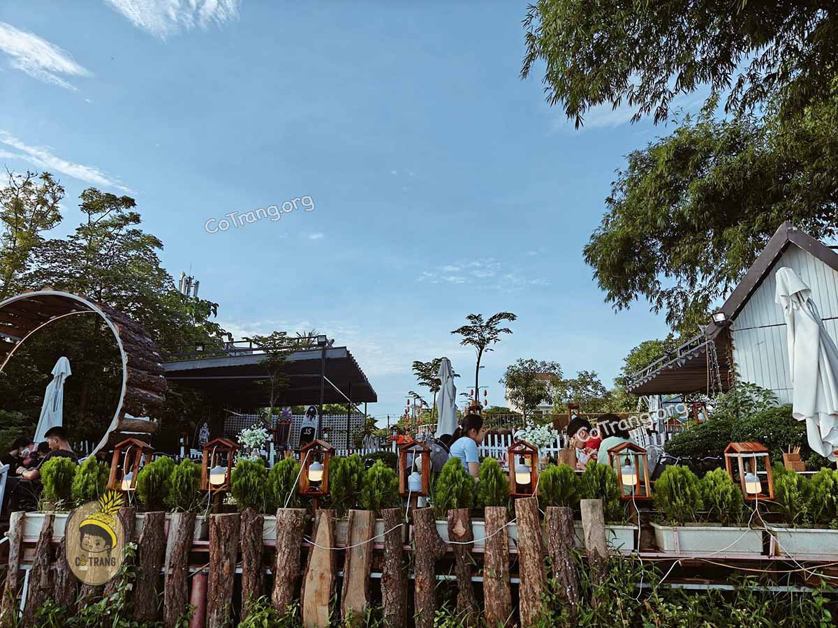 Không gian thực tế tại C Garden BBQ & Camping Huế 