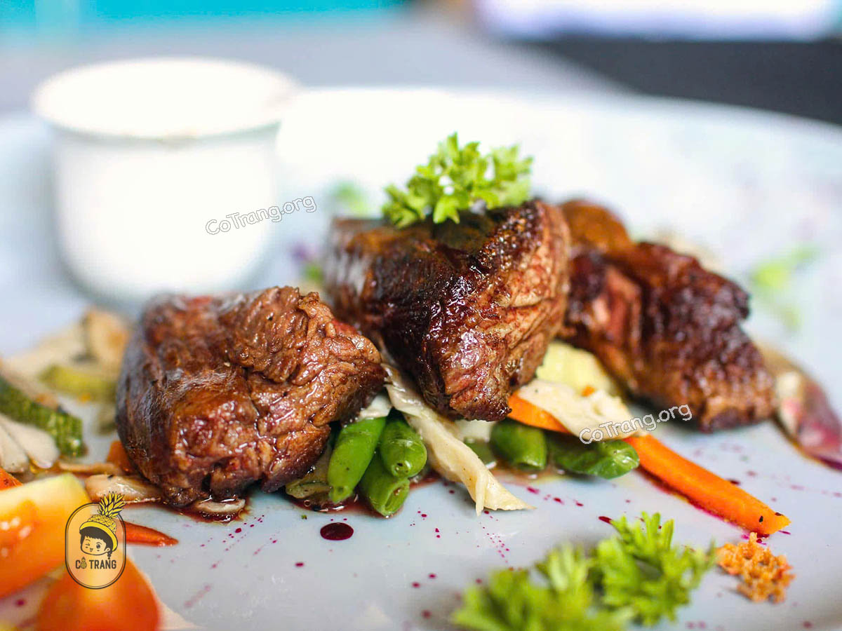 Menu thức ăn tại Le Rendez Vous Đà Nẵng