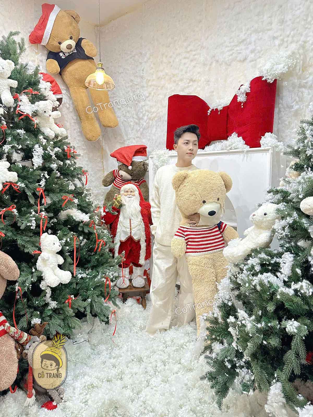 Góc checkin tại Hiên Coffee And More Quảng Ngãi