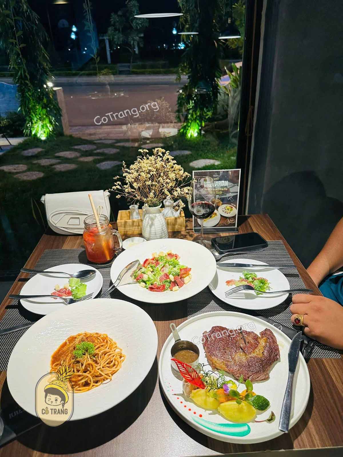 Menu thức ăn tại Gusto restaurant Quảng Ngãi