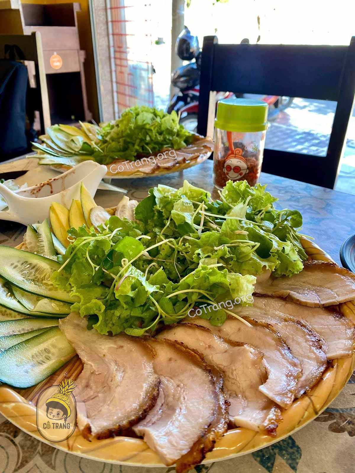 Menu thức ăn tại Mì Quảng Ếch Bếp Trang Đà Nẵng