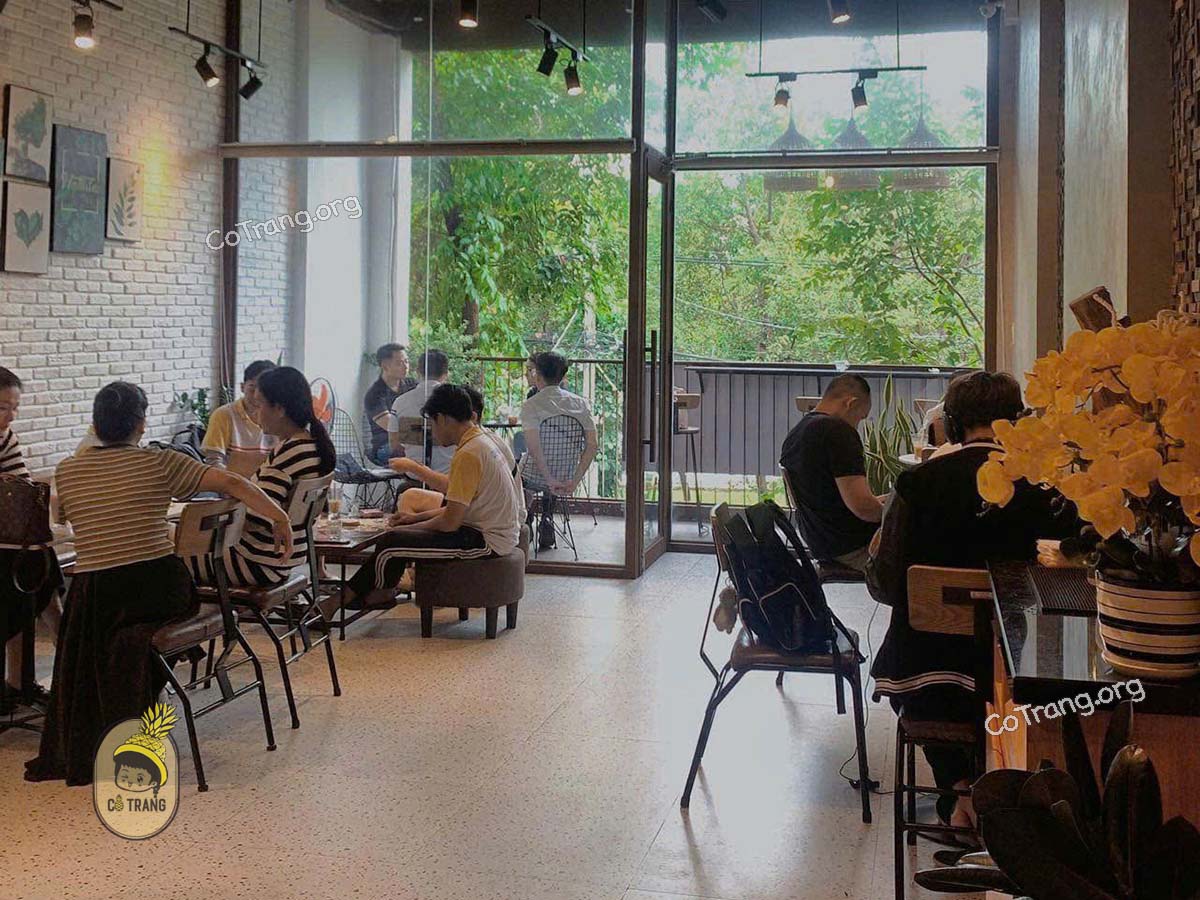 C2N Coffee Quy Nhơn - Chiếc View nhìn ra Công Viên Xanh Mát, Menu, Review