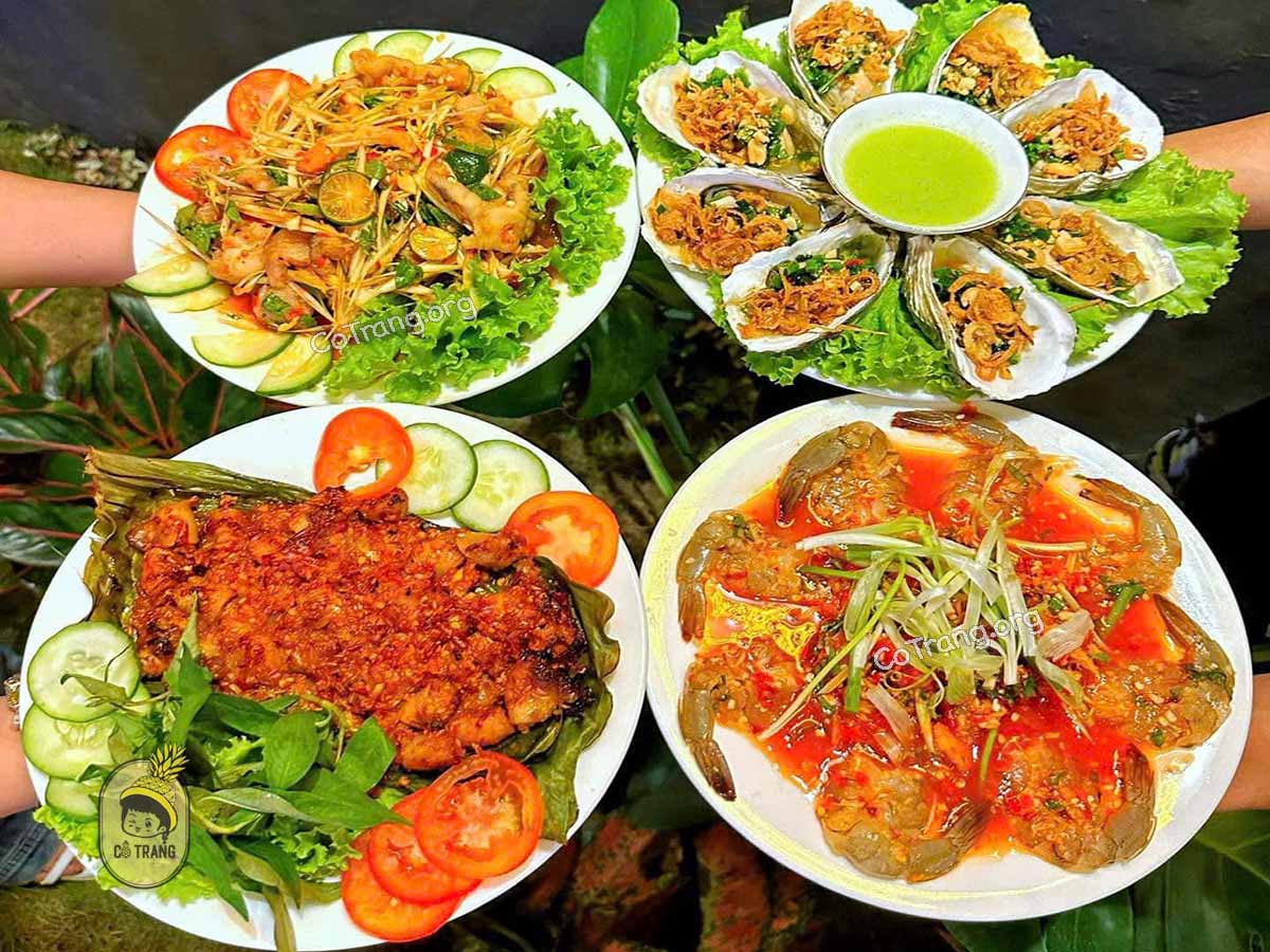 Menu tại Xin Chào Huế
