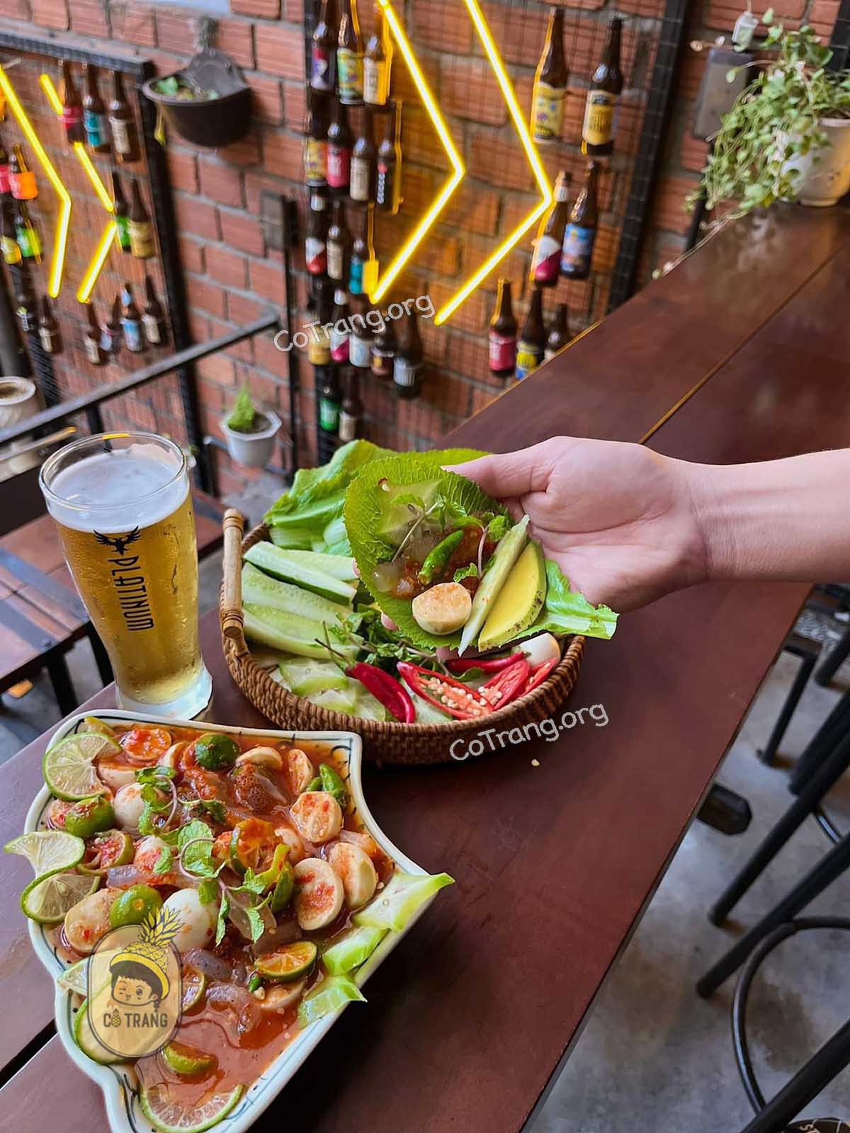 Bia Trịnh - 03 Trịnh Công Sơn, Đà Nẵng