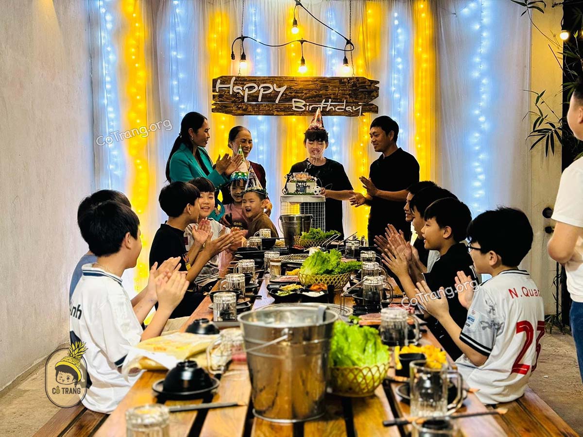 Không gian thực tế tại LANI BBQ Garden Đồng Hới