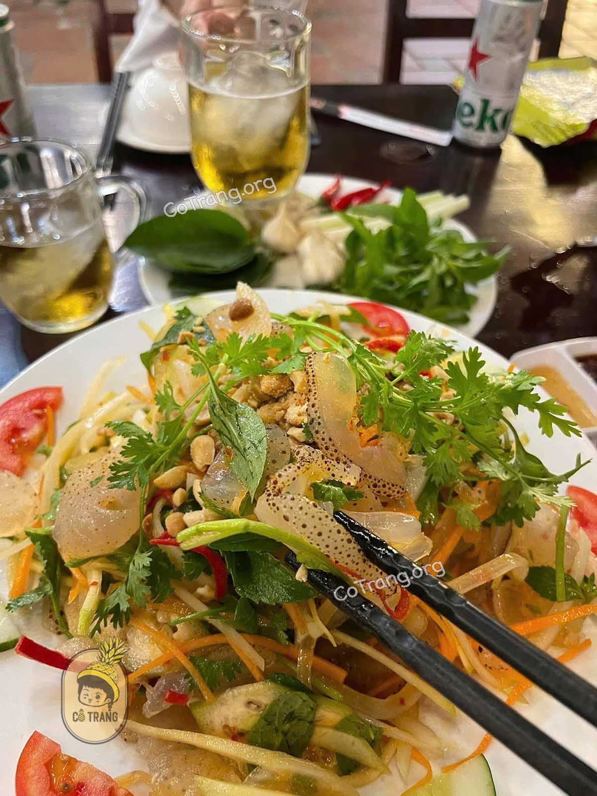 Thức ăn tại Nhà Hàng Alibaba Quảng Ngãi