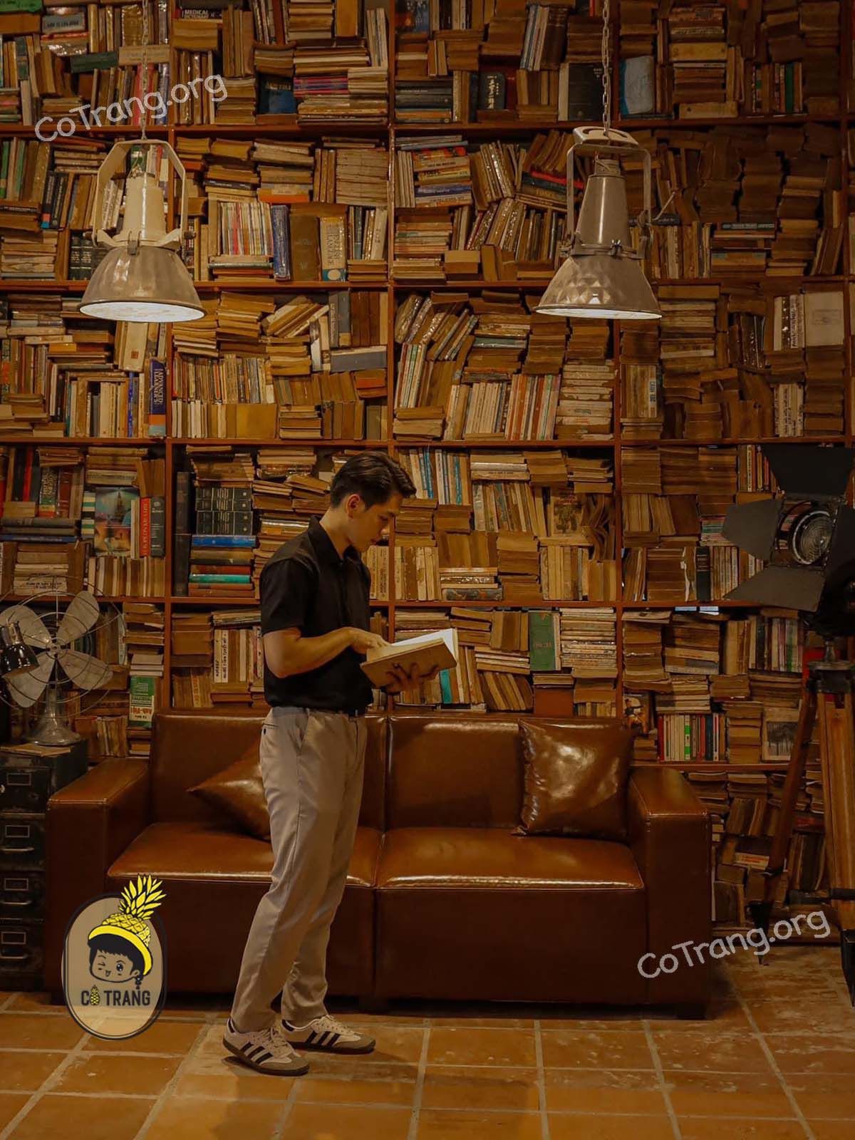 Góc checkin và đồ uống tại Nhâm Cafe Sài Gòn