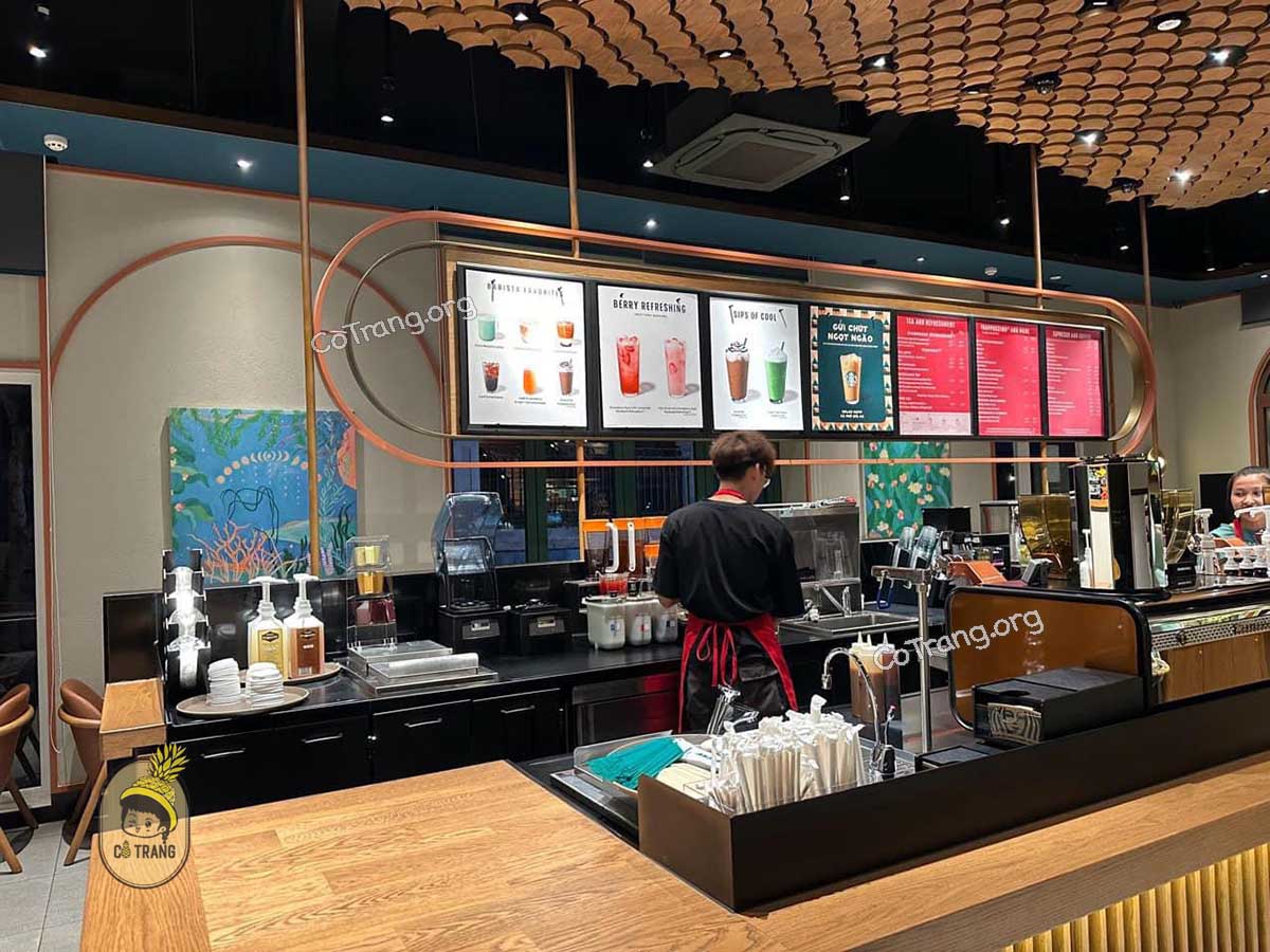 Không gian thức tế tại Starbucks Phú Quốc