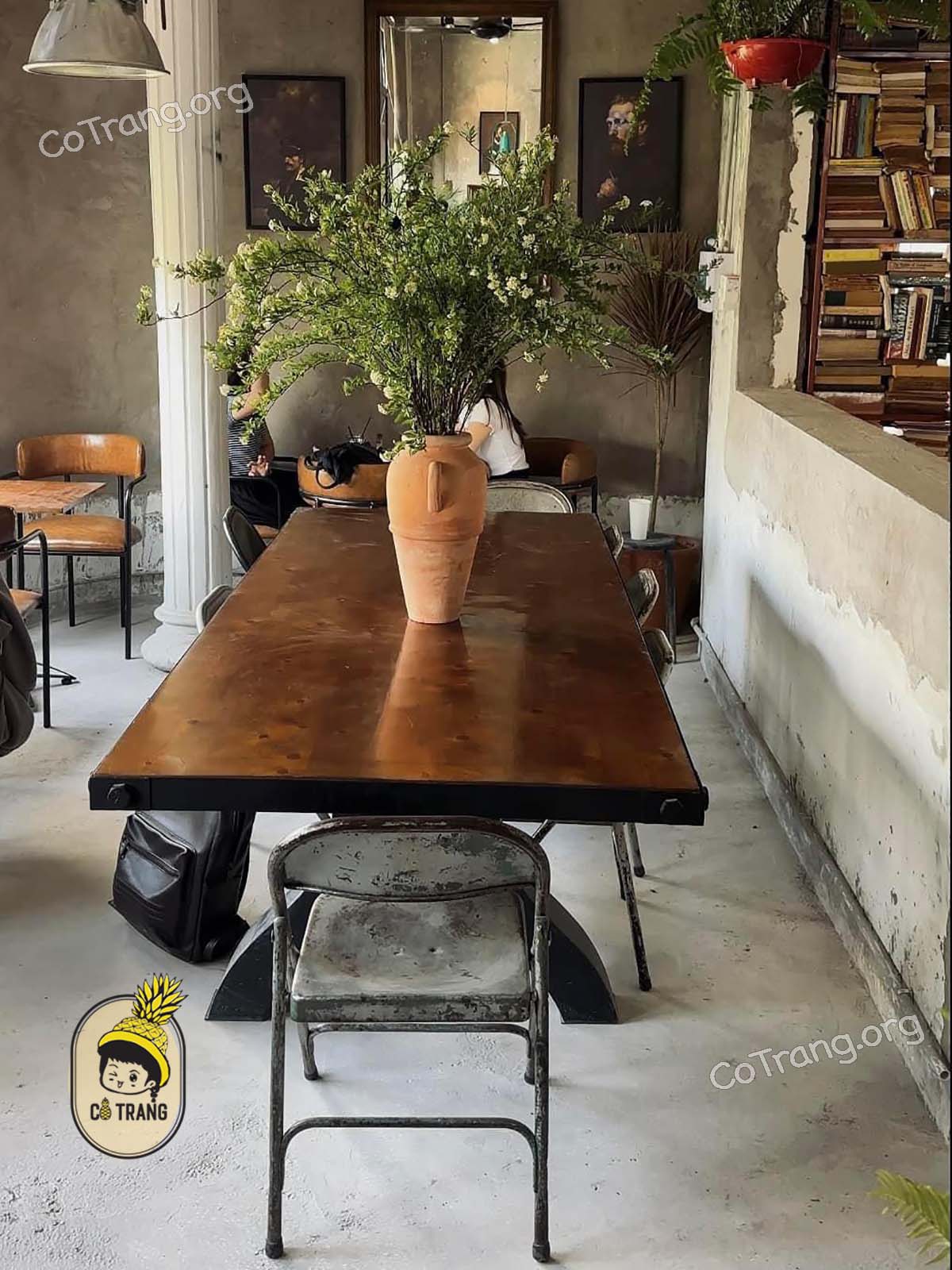  Không gian thực tế tại Nhâm Cafe Sài Gòn