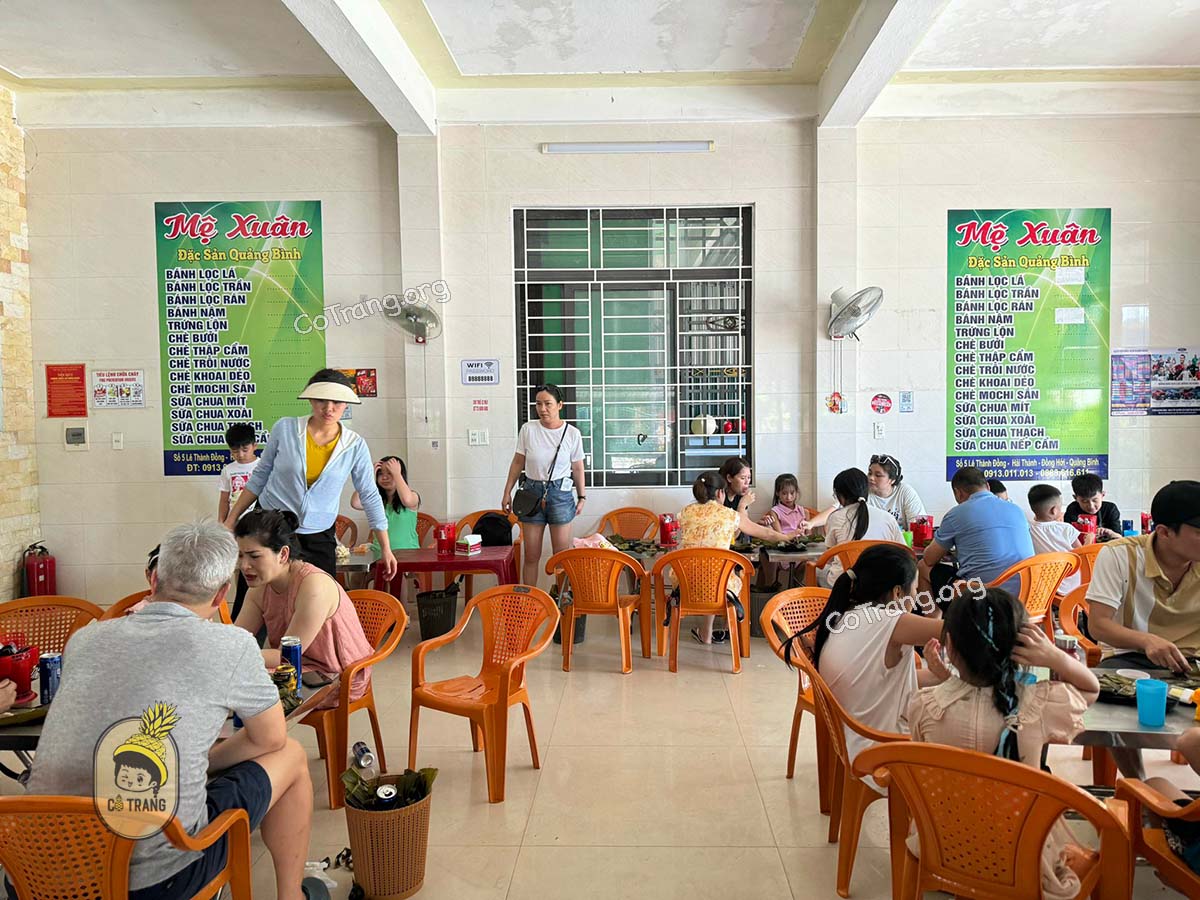 Không gian thực tế tại Bánh Lọc Mệ Xuân Đồng Hới