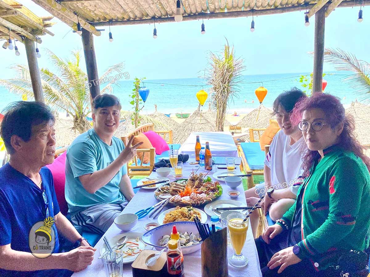 Nhà Hàng Năm Giã - An Bang beach, Hội An