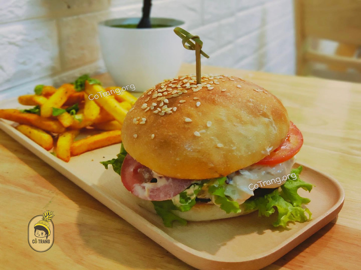 Menu thức ăn tại Loving Vegan Đà Nẵng
