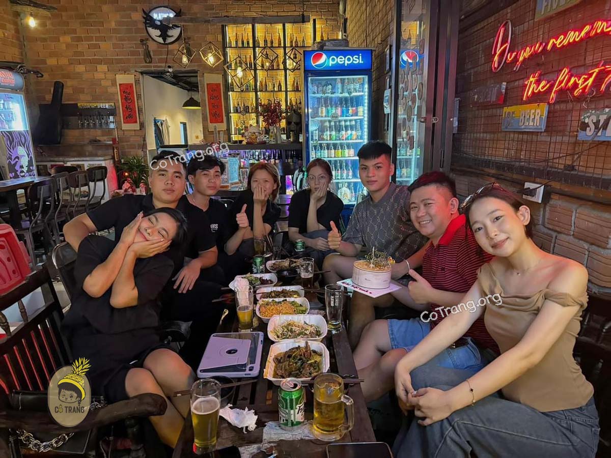 Không gian thực tế tại Bia Trịnh Đà Nẵng