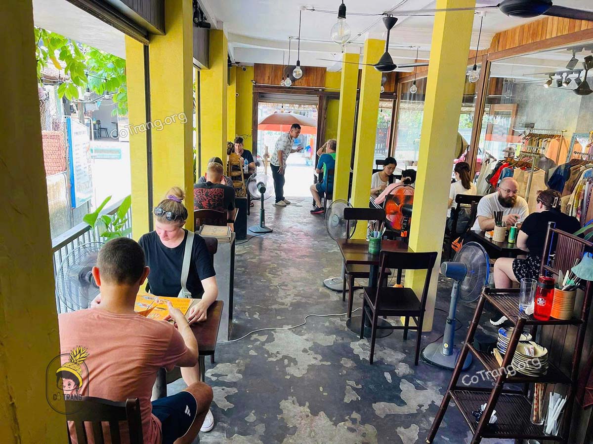 Nhà Hàng Bánh Gánh - 51A Võ Thị Sáu, Huế