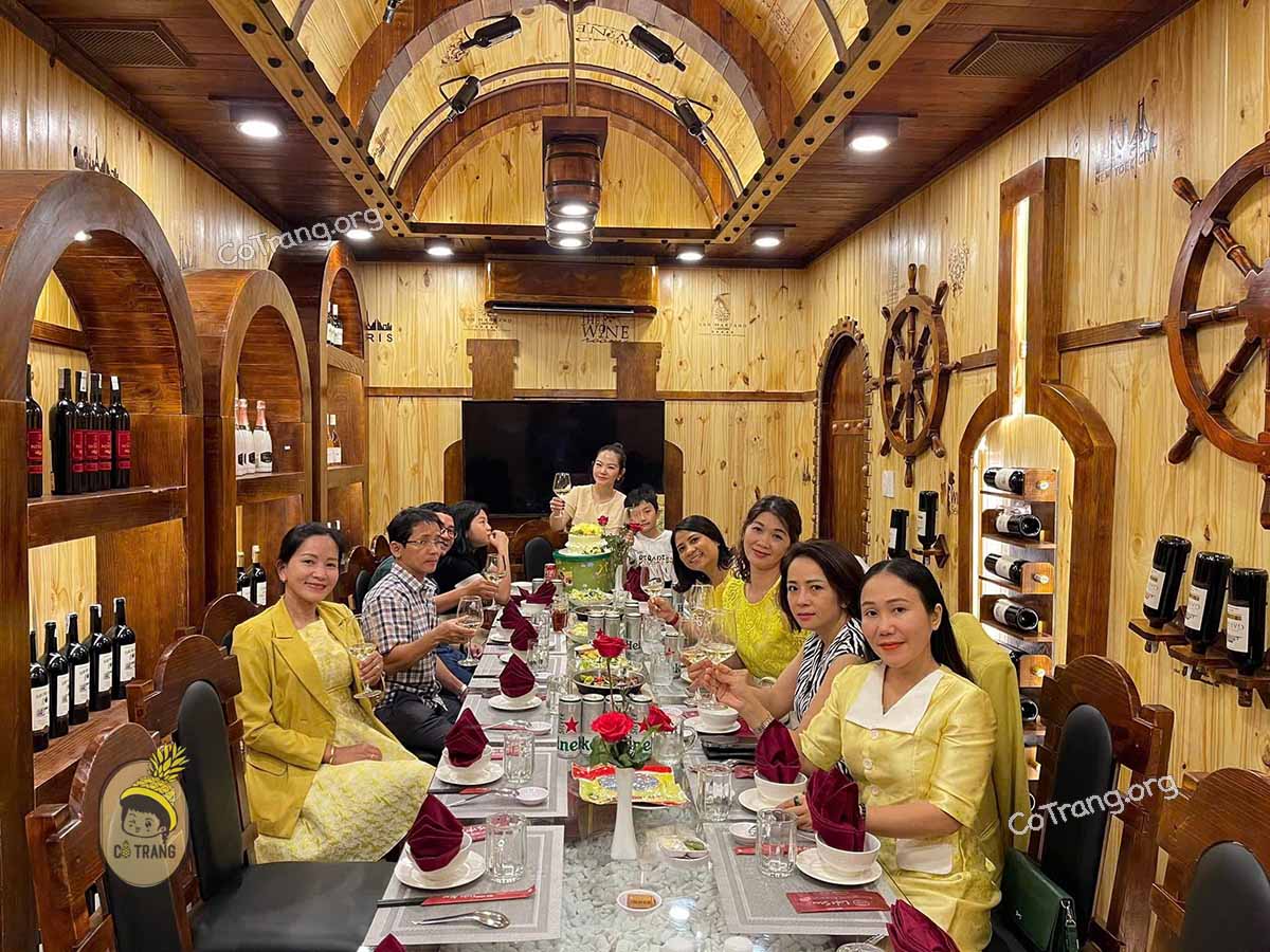 Nhà Hàng Light Star - Toạ độ thưởng thức Hải Sản ngon tại Quảng Ngãi, menu, review